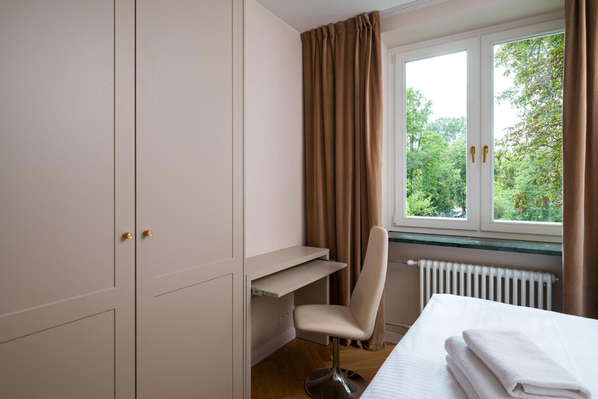 Saska Kepa Deluxe Apartment Warsaw