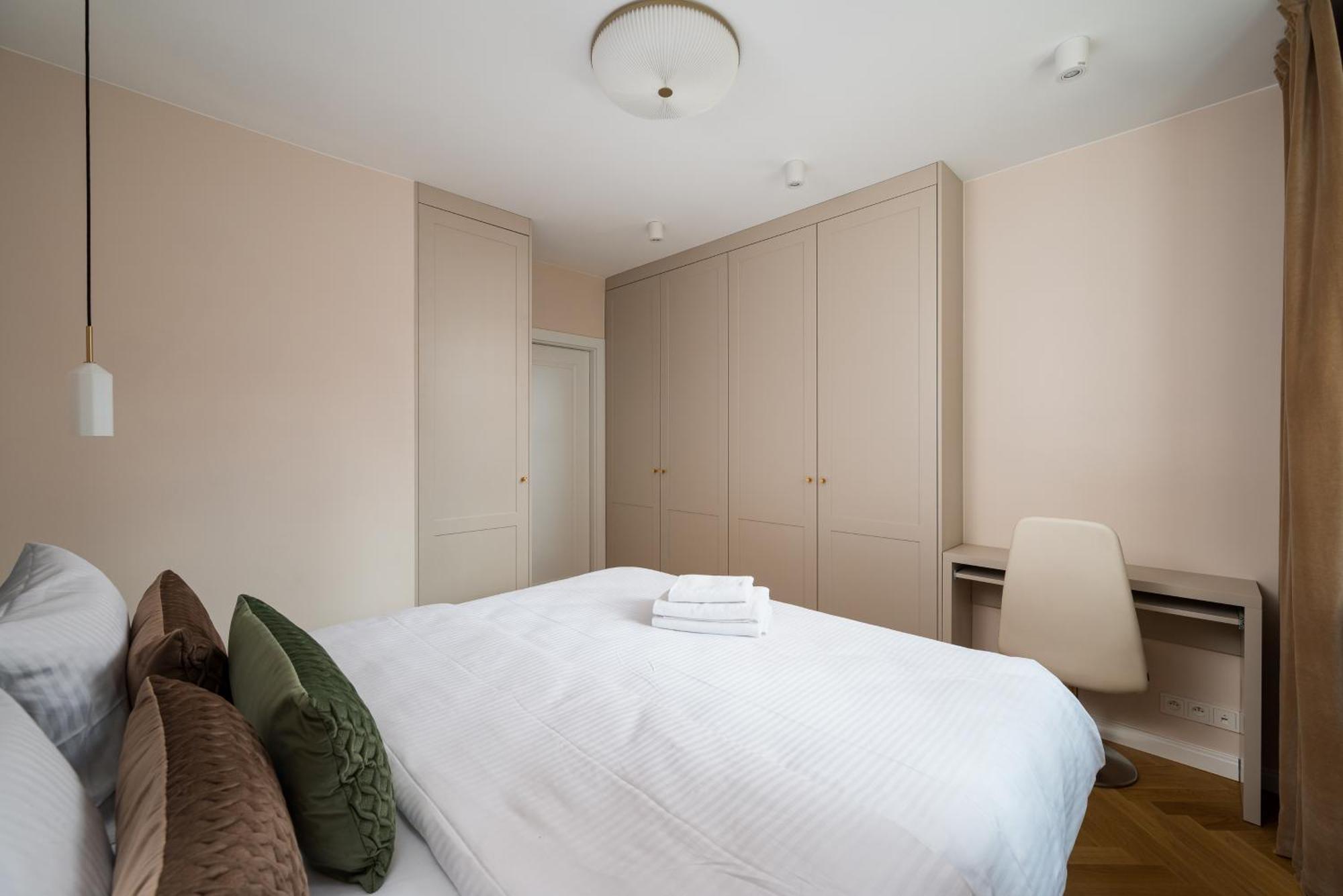 Saska Kepa Deluxe Apartment Warsaw